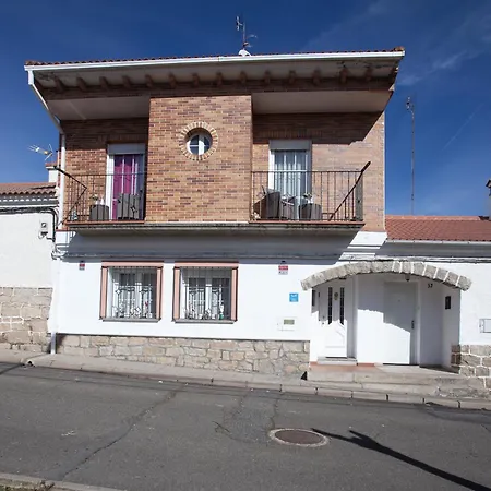 Casa Rural Valtravieso Las Navas del Marqués Exterior photo